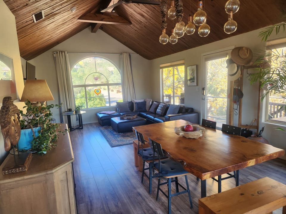 living room /dining room
