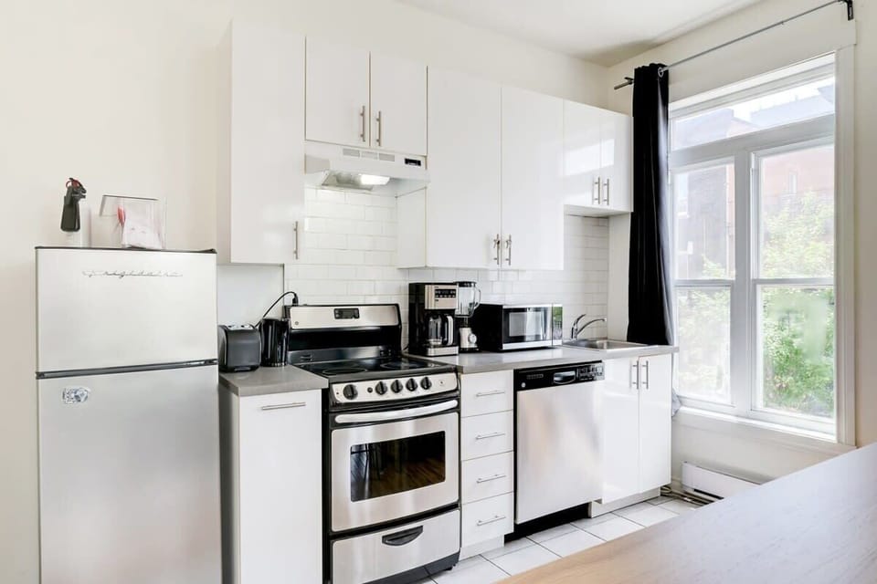 Stainless steel appliances to whip up a warm meal.