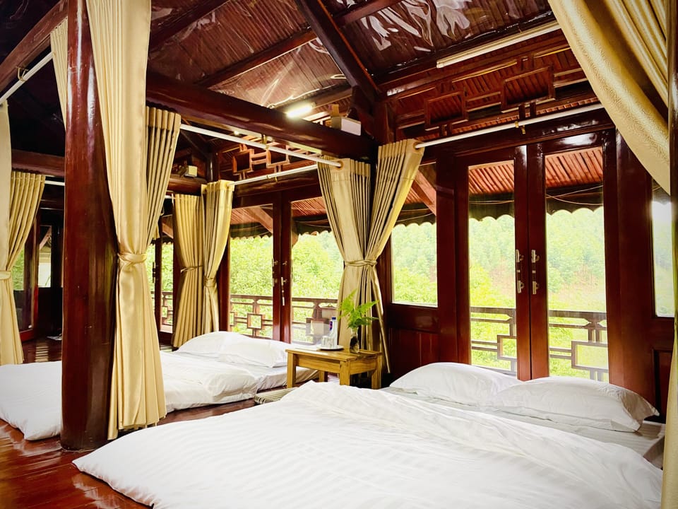 Basic Shared Dormitory | Hypo-allergenic bedding available, down comforters, WiFi (free)
