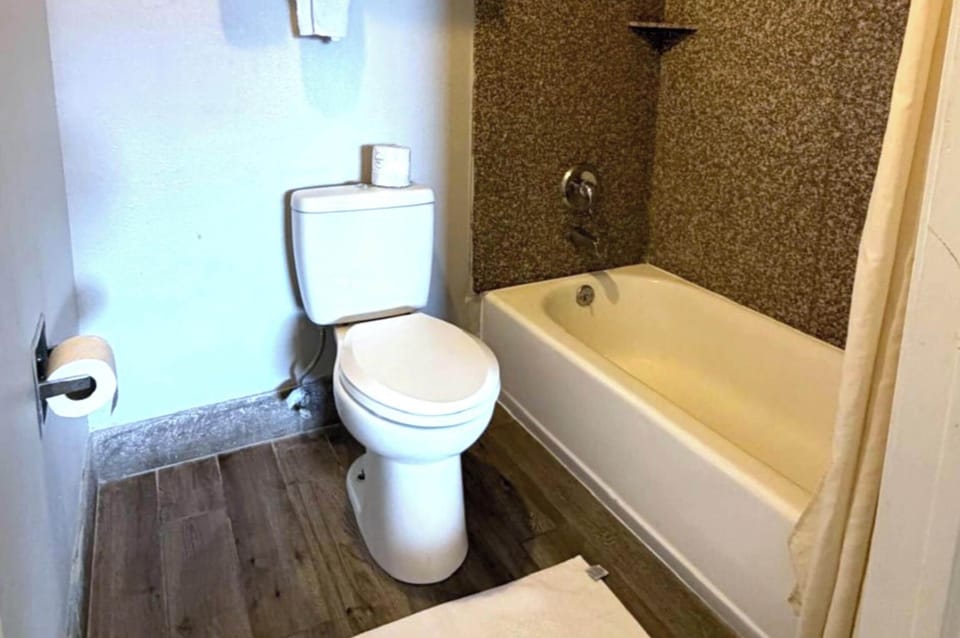 Free toiletries, towels