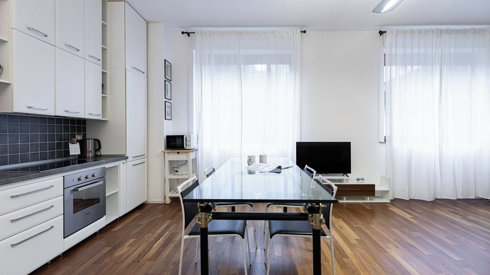 Apartment (1 Bedroom) | Interior