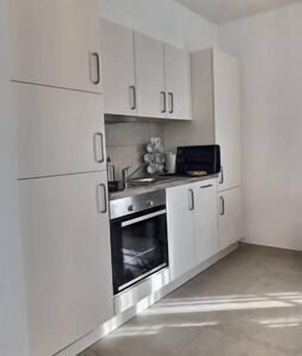 f673249c-d9e4-42b0-a60b-e9616c366c49