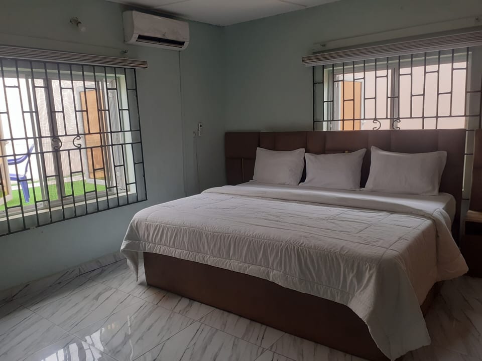 Executive Double Room | Individually decorated, individually furnished, desk, laptop workspace