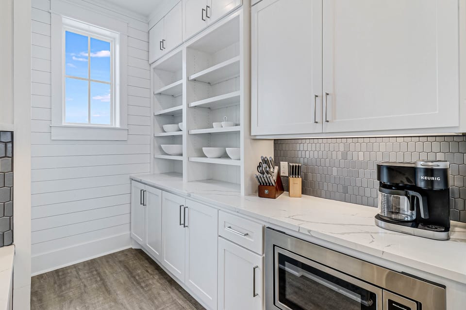 Kitchen, 2nd Floor