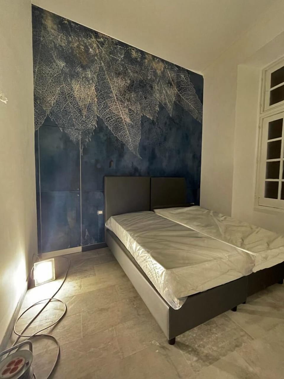 2 bedrooms, down comforters, pillowtop beds, blackout drapes