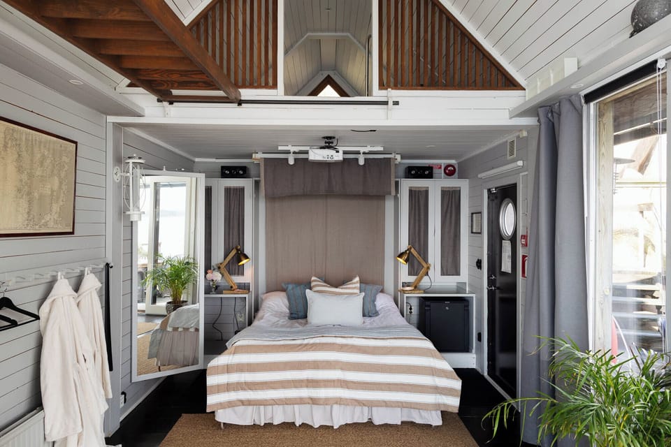 Sea Studio (Inc. Private Jacuzzi) | Individually decorated, individually furnished, blackout drapes