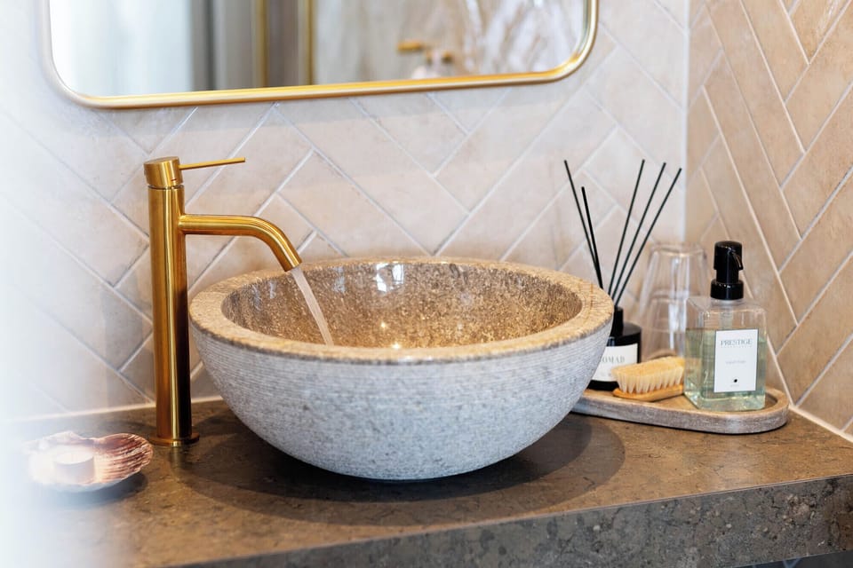 Pavilion Room (Inc. Private Jacuzzi and Bastu) | Bathroom | Shower, free toiletries, hair dryer, bathrobes