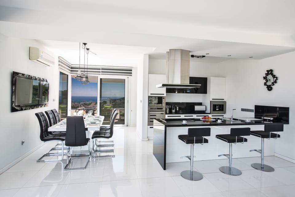 Villa, 3 Bedrooms, Private Pool, Garden View | Private kitchen