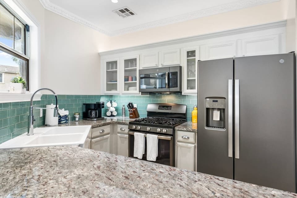 Cook your favorite meal on the gas range - we got you covered with all the essentials.