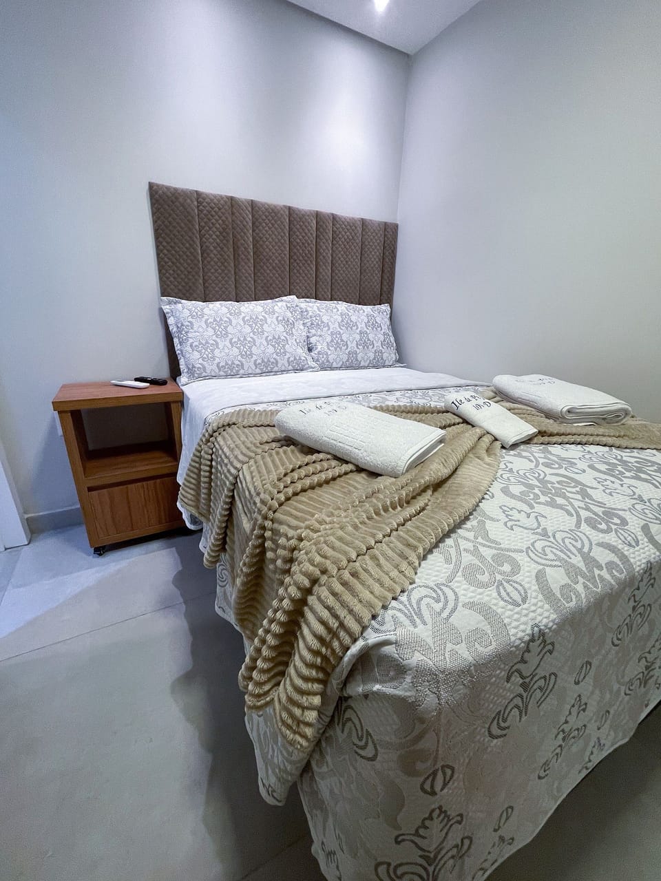 Basic Apartment | 2 bedrooms, desk, free WiFi