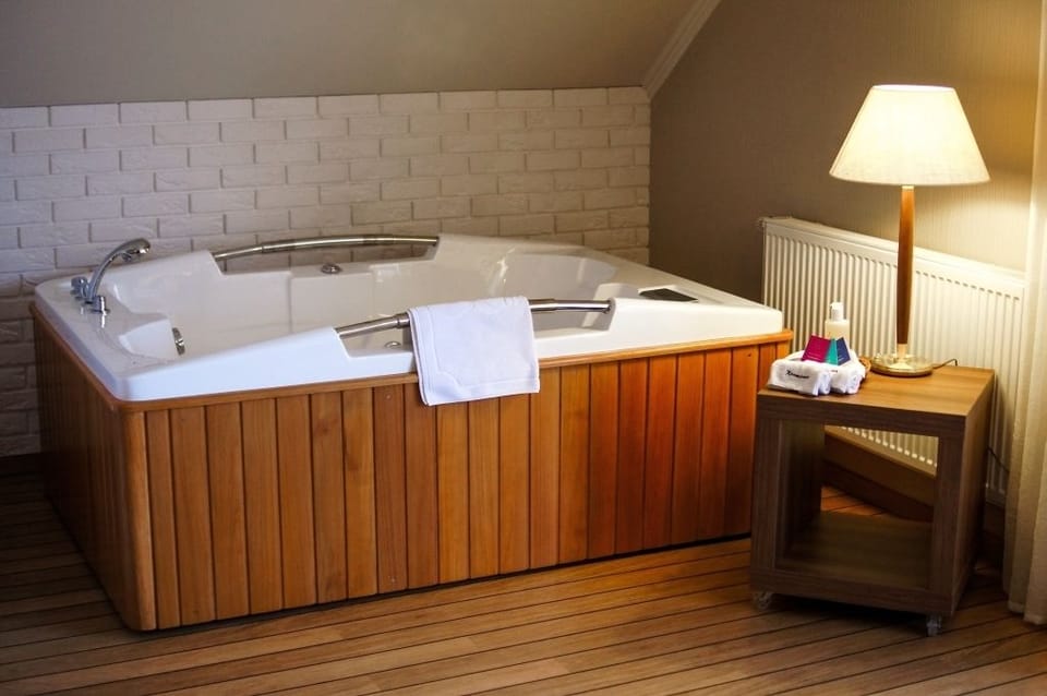 Premium Apartment | Jetted tub