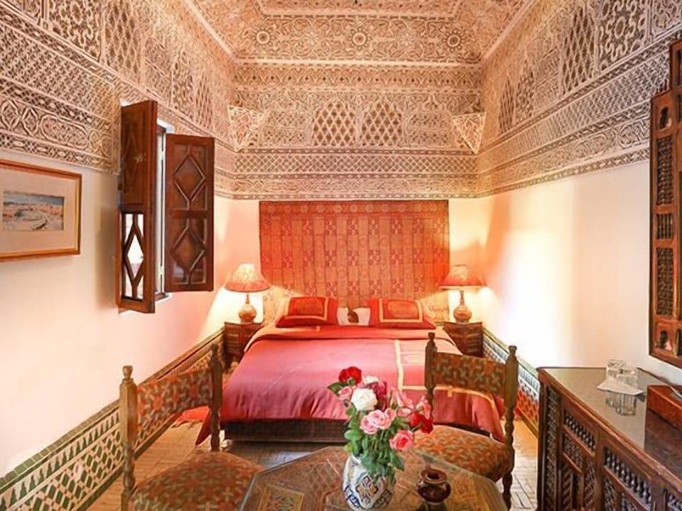 Superior Double Room Single Use, Private Bathroom, Garden View | Premium bedding, in-room safe, individually decorated