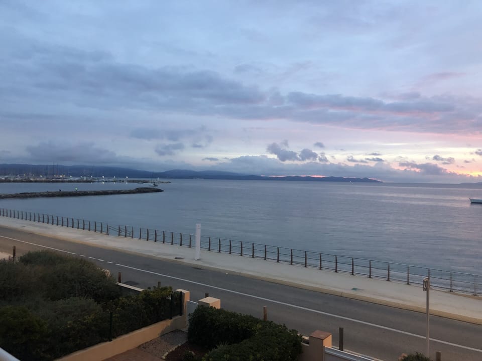 view on the harbour side