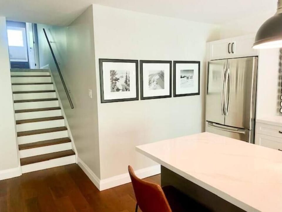 Stairs to Master Suite
