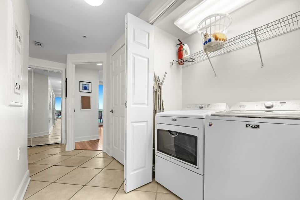 Washer / Dryer