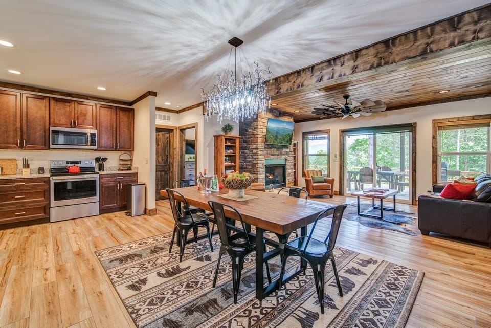 Open concept kitchen, dinning area and living room 