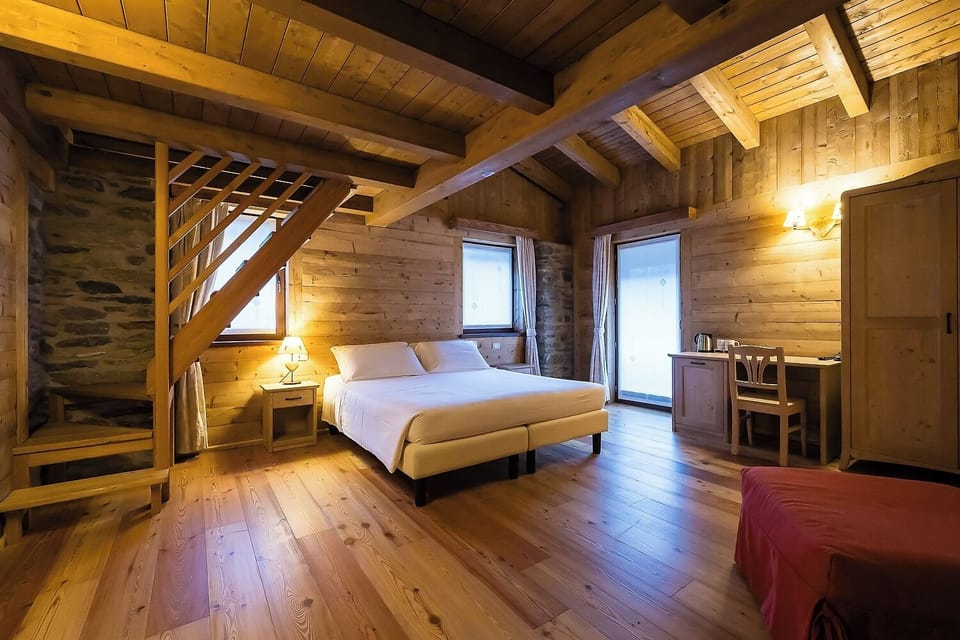 Deluxe Room | Free WiFi