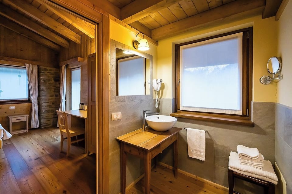Deluxe Room | Free WiFi