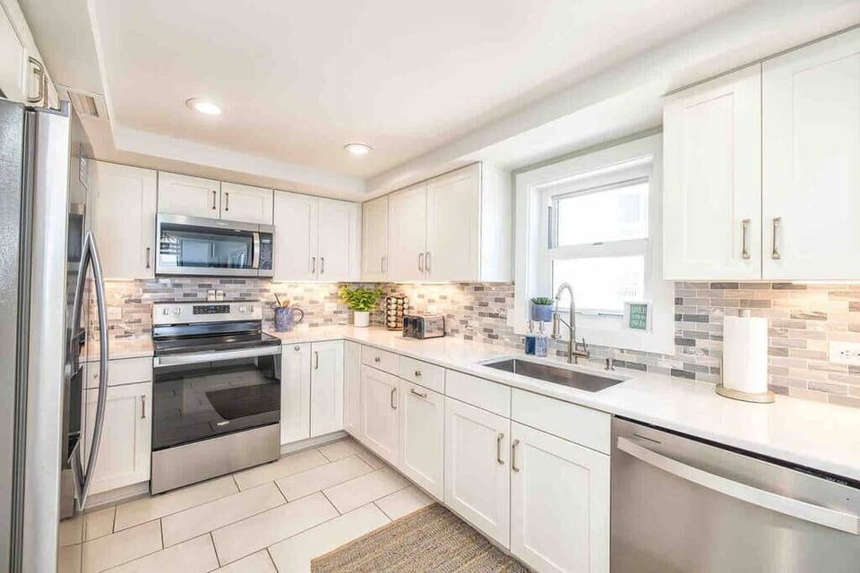 Fully stocked, updated kitchen with ocean views