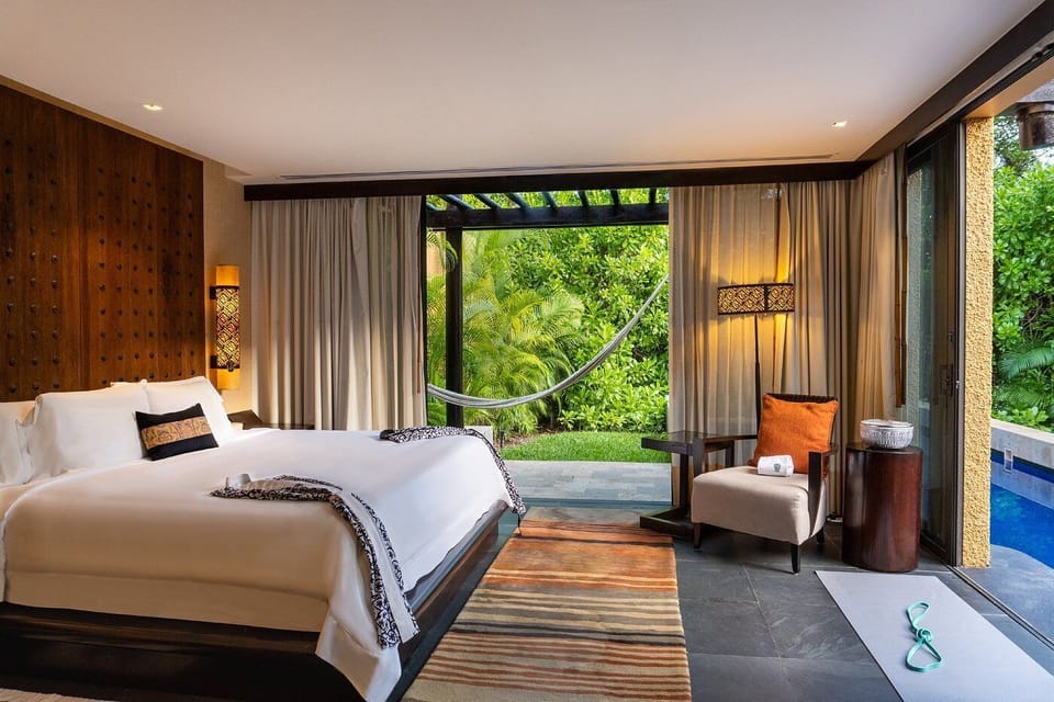 1st Floor Master Suite