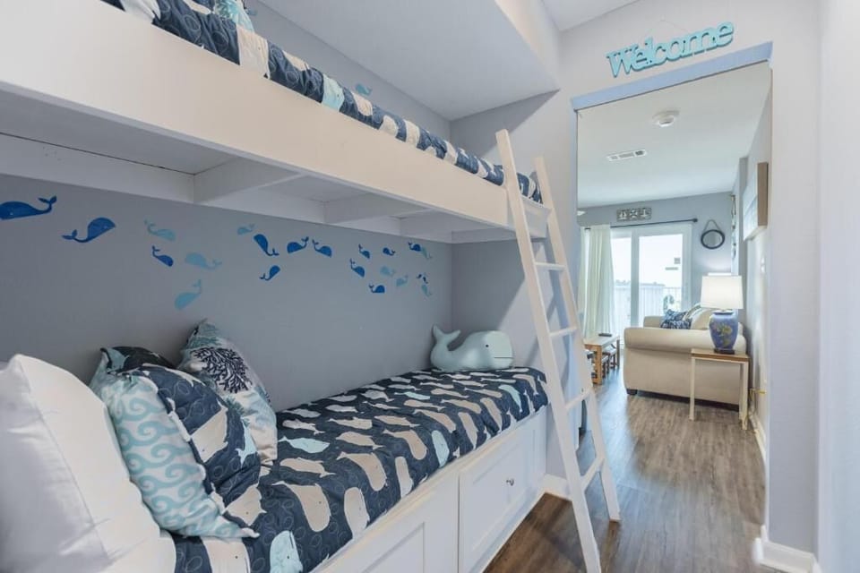 Hallway Bunks