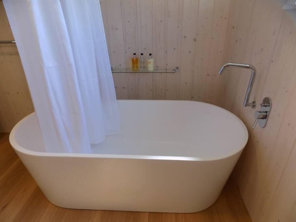 Bathroom (1)