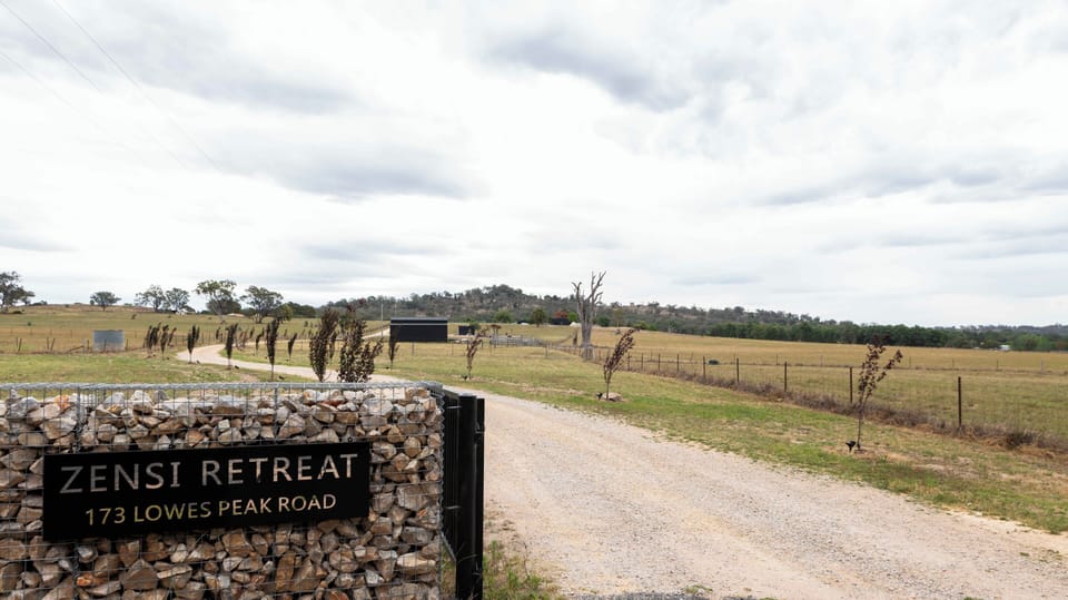 Zensi Retreat Entrance