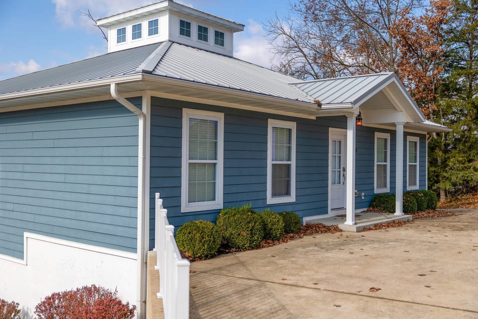 Front of property on top level