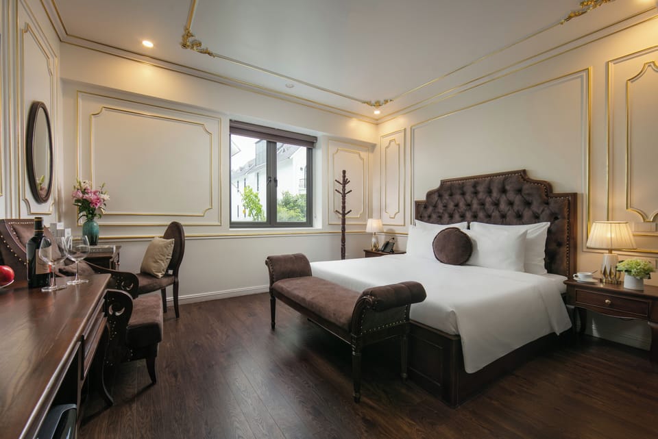 Deluxe Room | Premium bedding, free minibar items, desk, blackout drapes