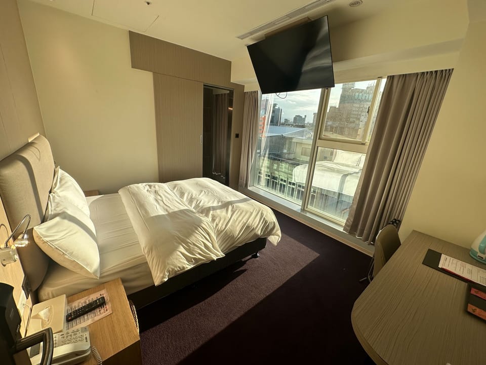 Business Double Room | Free WiFi