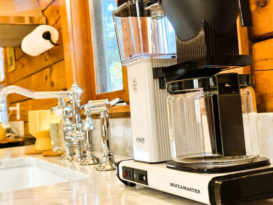 High end appliances and amenities