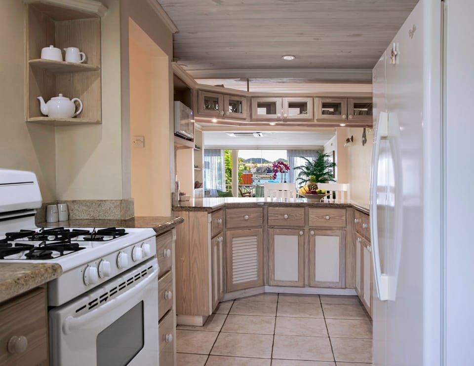 Townhome, 3 Bedrooms | Private kitchen | Fridge, coffee/tea maker, toaster