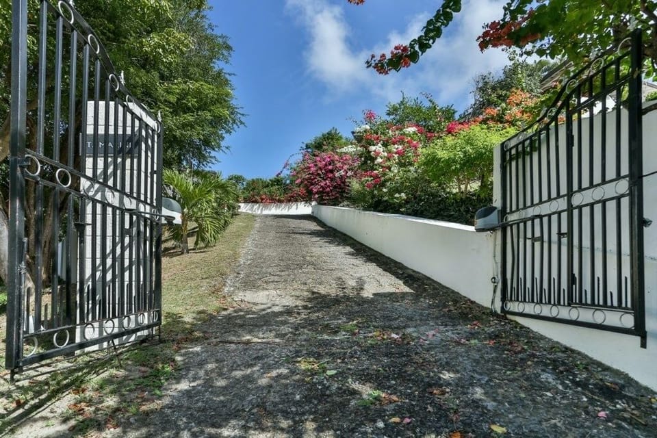 Villa, 3 Bedrooms | Property entrance