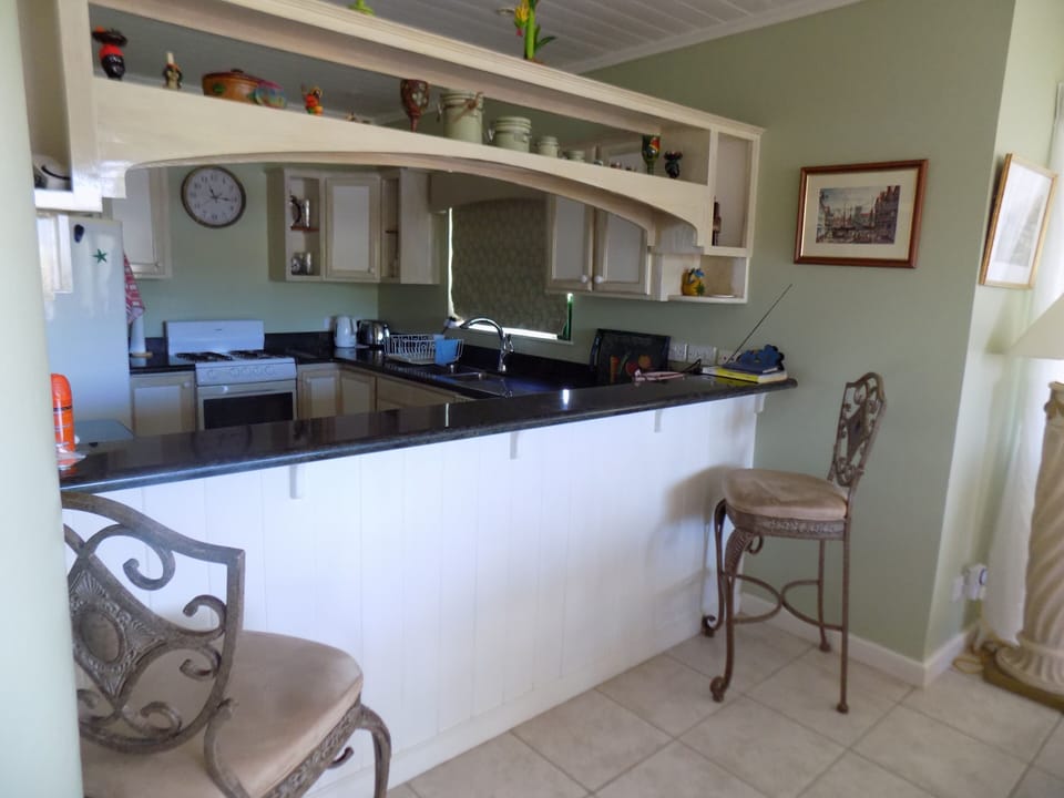 Townhome, 1 Bedroom | Private kitchen | Fridge, oven, coffee/tea maker, toaster