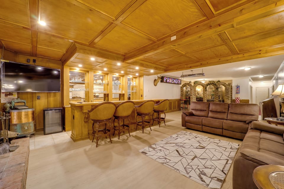 Villa (6 Bedrooms) | Interior
