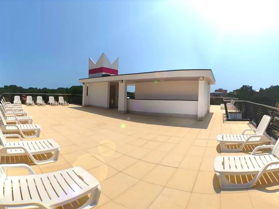 Apartment, 1 Bedroom, Patio, Garden View | Pool | Outdoor pool
