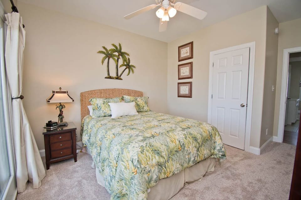Queens Room