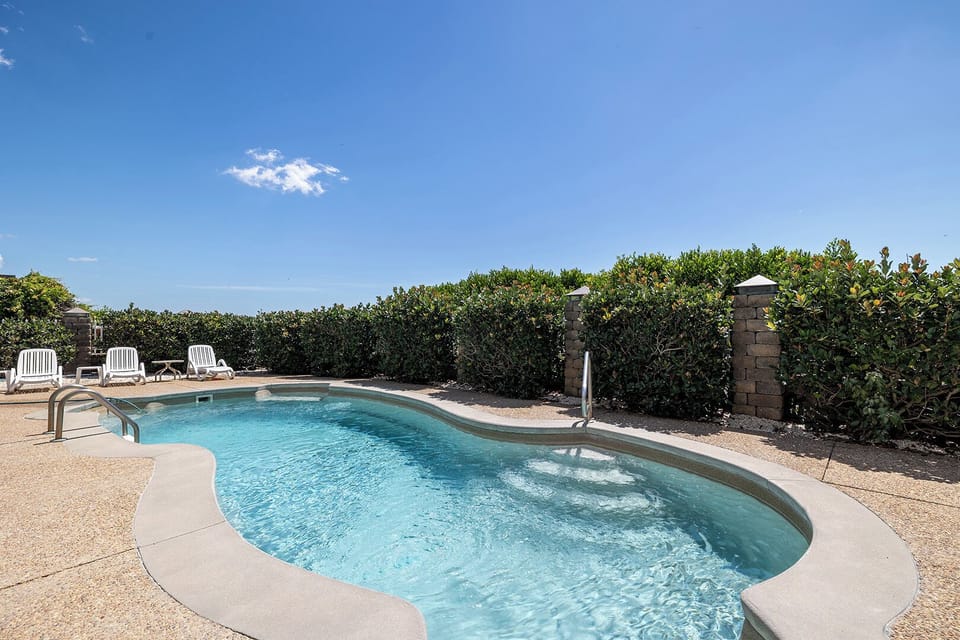 Private Pool