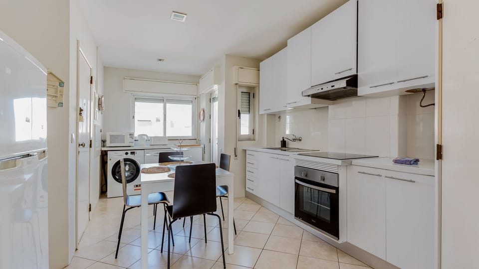 The fully equipped kitchen has all the appliances needed to prepare delicious meals 
#homemade #kitchen #cooking #algarve #portugal