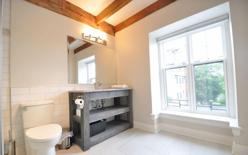 Arrow Properties Hotel in Kemptville