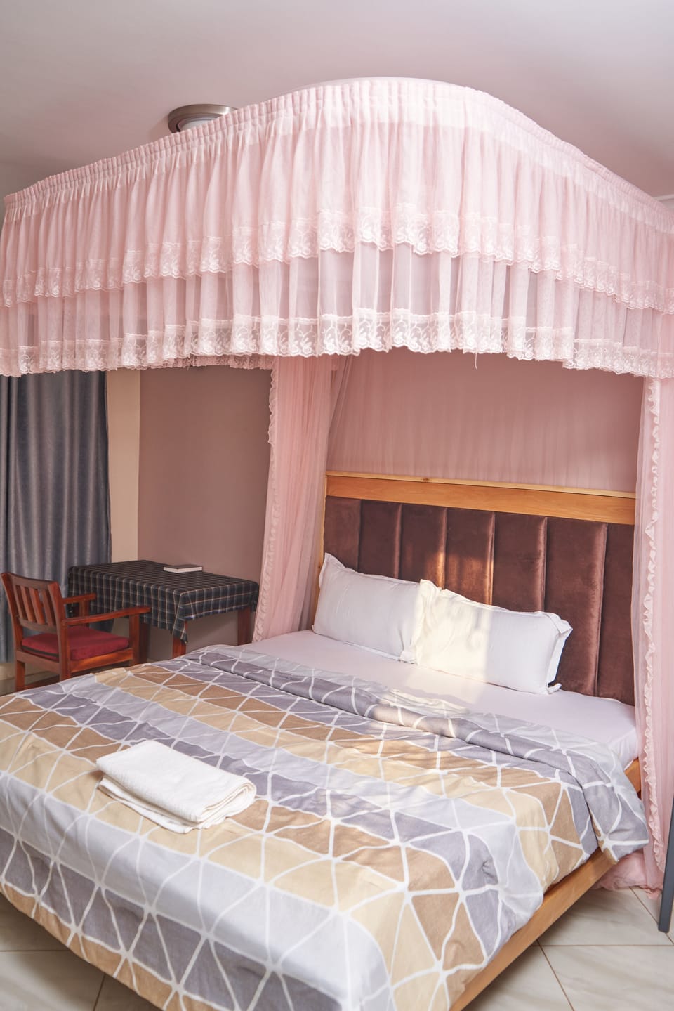 City Room | 1 bedroom, blackout drapes, soundproofing, free WiFi