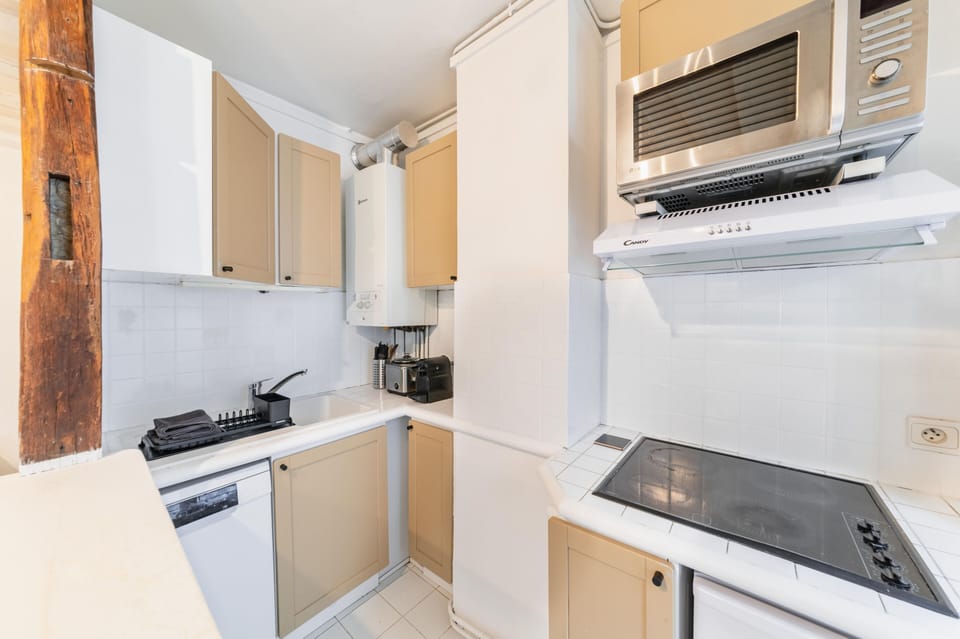 A modern, fully equipped kitchen so you can cook your favorite dishes!