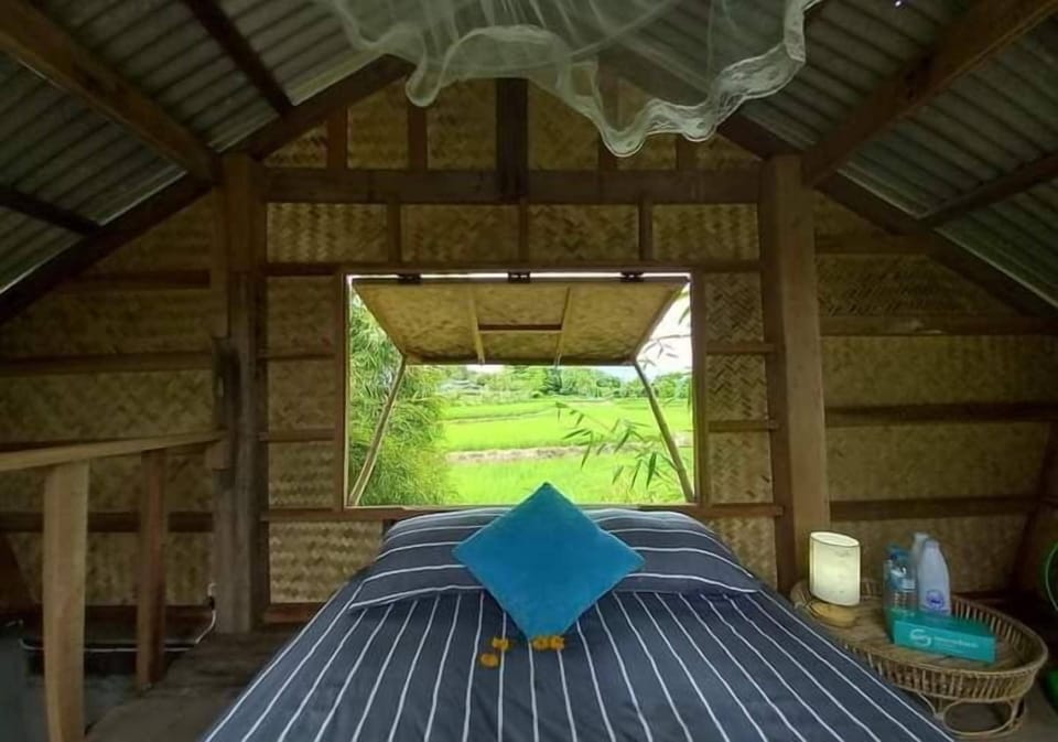 Basic Quadruple Room | Bed sheets