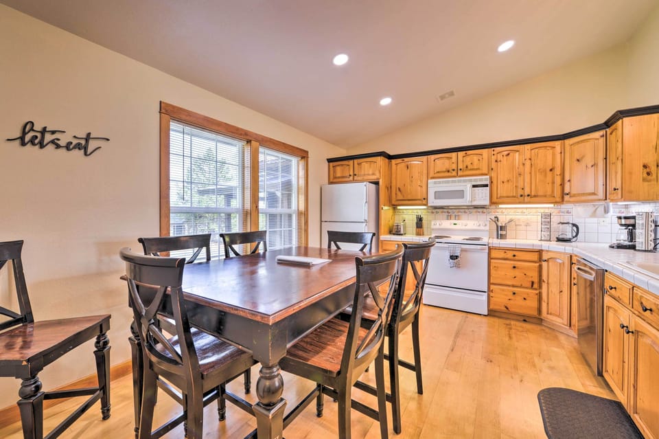 Kitchen. 