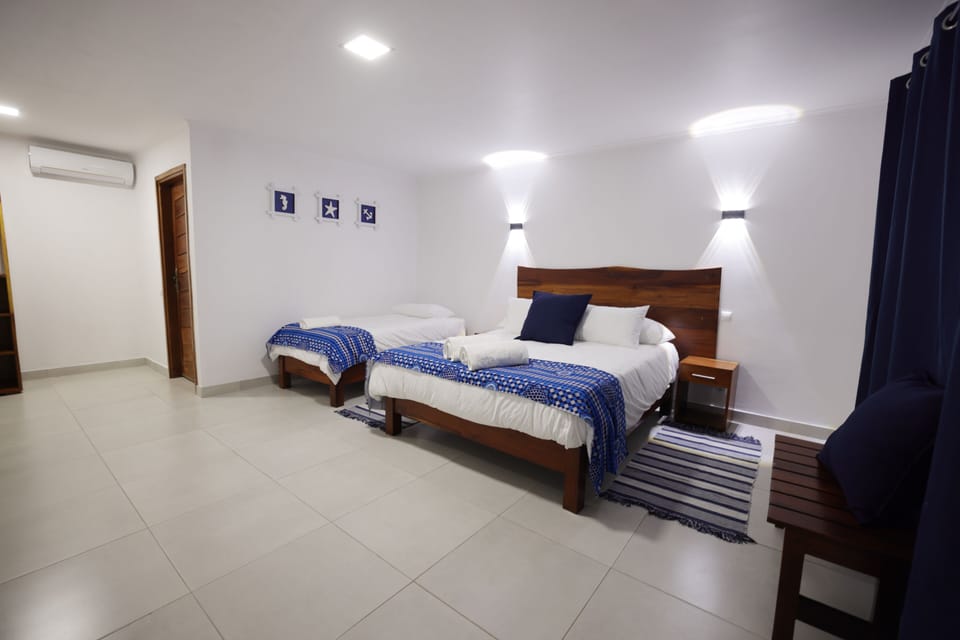 Comfort Triple Room | In-room safe, WiFi (free)