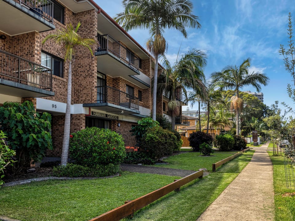 Hawaiian Gardens Front of Complex