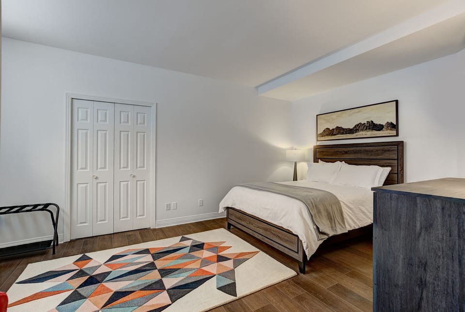 Master Bedroom with sitting area