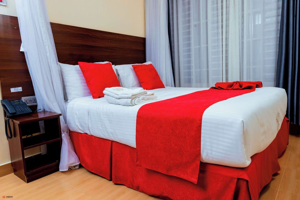 Deluxe Room, Lake View | WiFi (free)