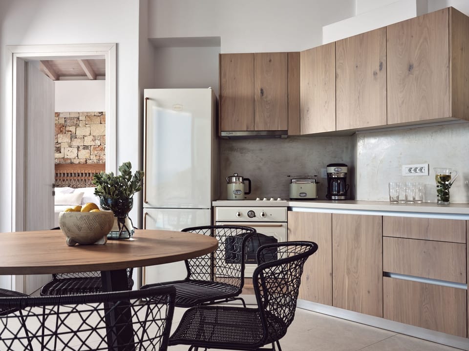 Deluxe Villa | Private kitchen | Full-size fridge, microwave, oven, stovetop