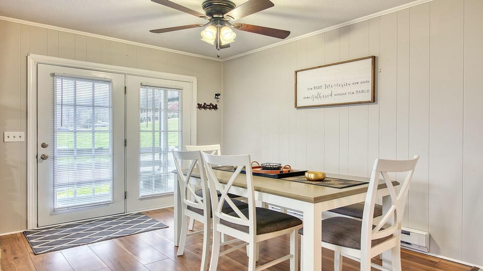 Dining Room off kitchen